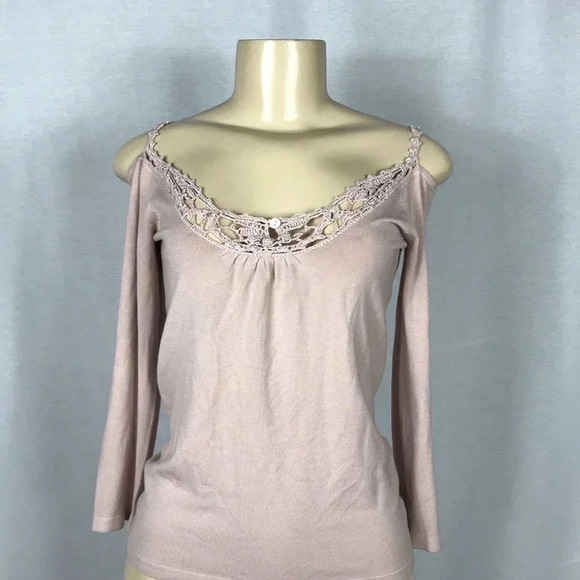 BCBGMaxazria Cameo Rose off the Shoulder 3/4 Sleeve Top Size Small New With Tags - Picture 1 of 7